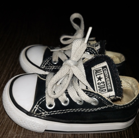 Converse - Picture 2 of 3